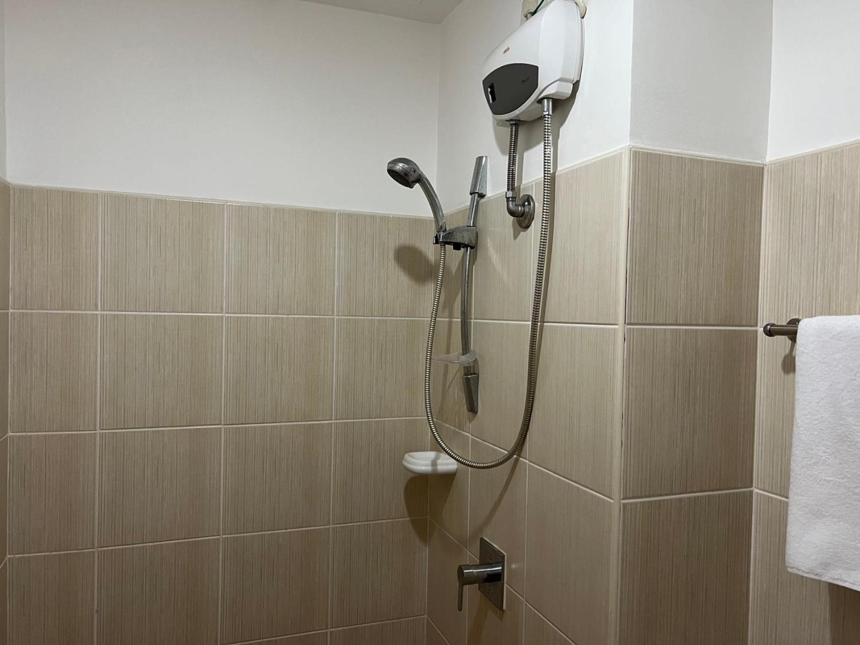 Grand Riviera Suites Manila Luaran gambar